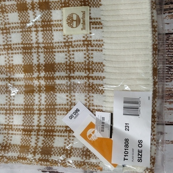 Timberland Wheat Buffalo Plaid Scarf - Picture 5 of 6